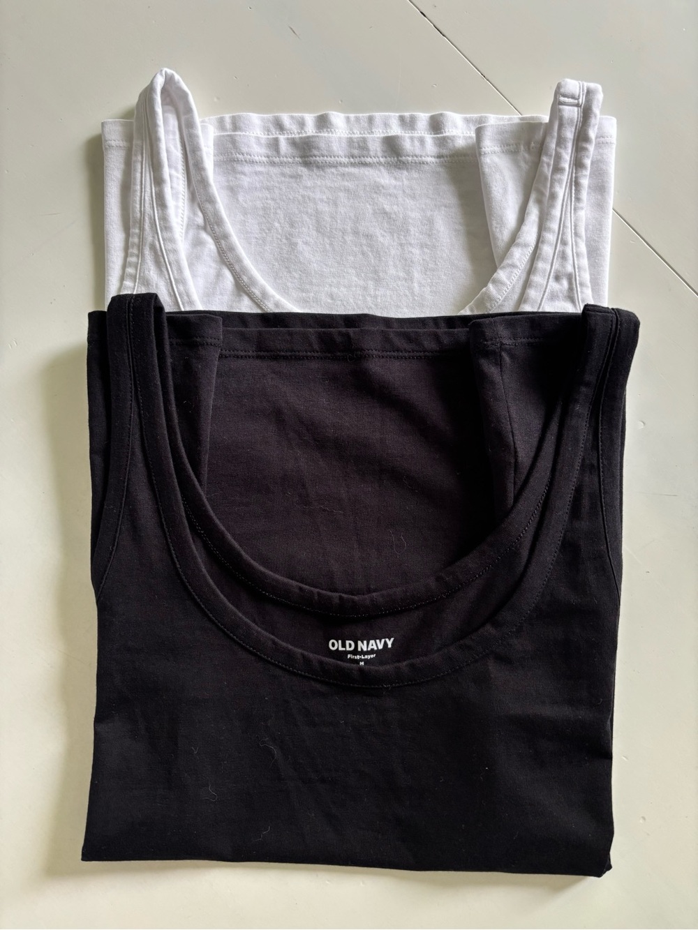 Old Navy Black and White Scoop Neck Tank Tops - Bundle. 95% Cotton